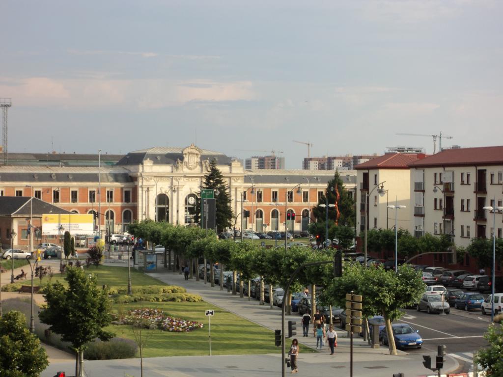 Hotel Colon Plaza Valladolid Extérieur photo